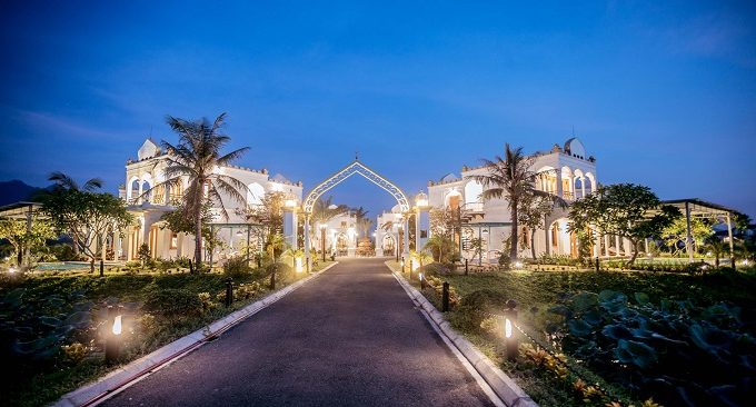 kinh nghiệm đi Vườn Vua Resort