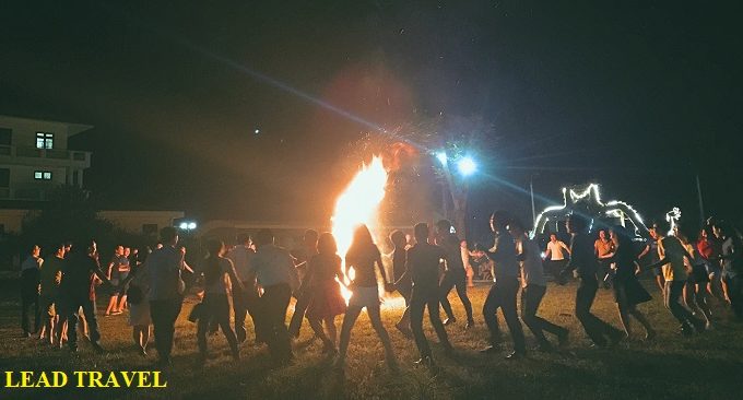 kinh nghiệm du lịch hồ Ba Bể - Thác Bản Giốc