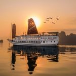 Tour du thuyền Hạ Long