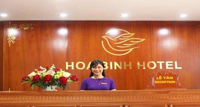 khách sạn Hòa Bình Đồng Hới